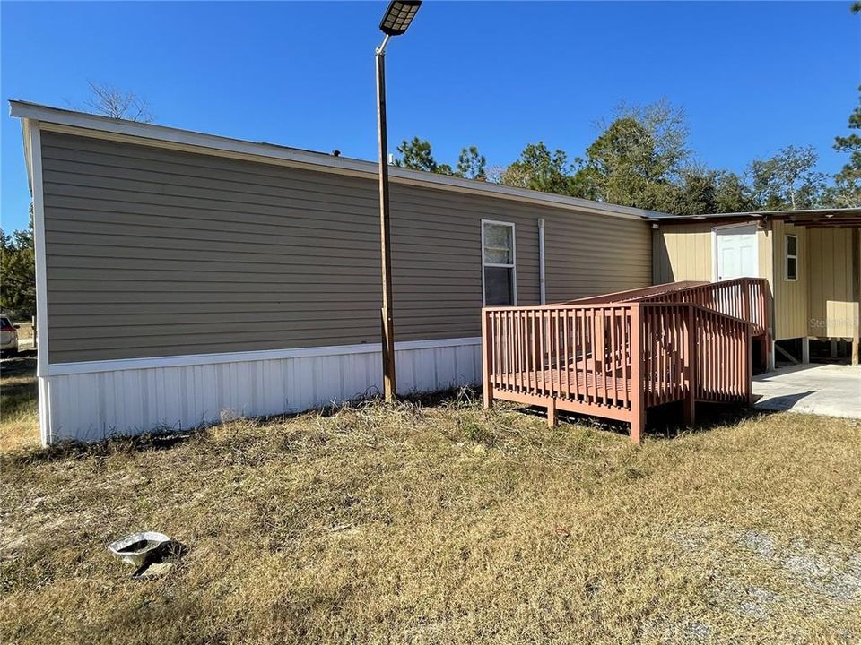 For Sale: $151,900 (2 beds, 2 baths, 728 Square Feet)