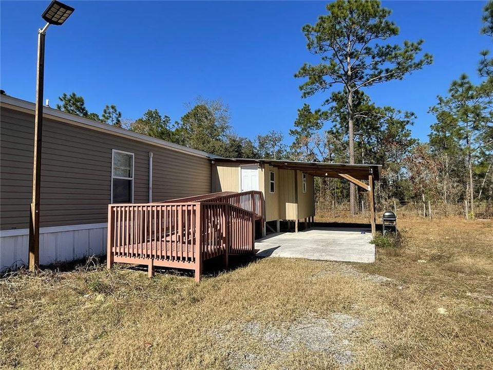 For Sale: $151,900 (2 beds, 2 baths, 728 Square Feet)