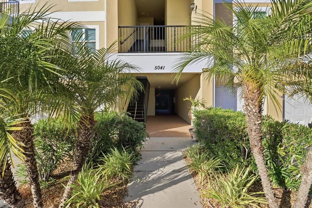 待售: $250,000 (2 贝兹, 2 浴室, 1060 平方英尺)