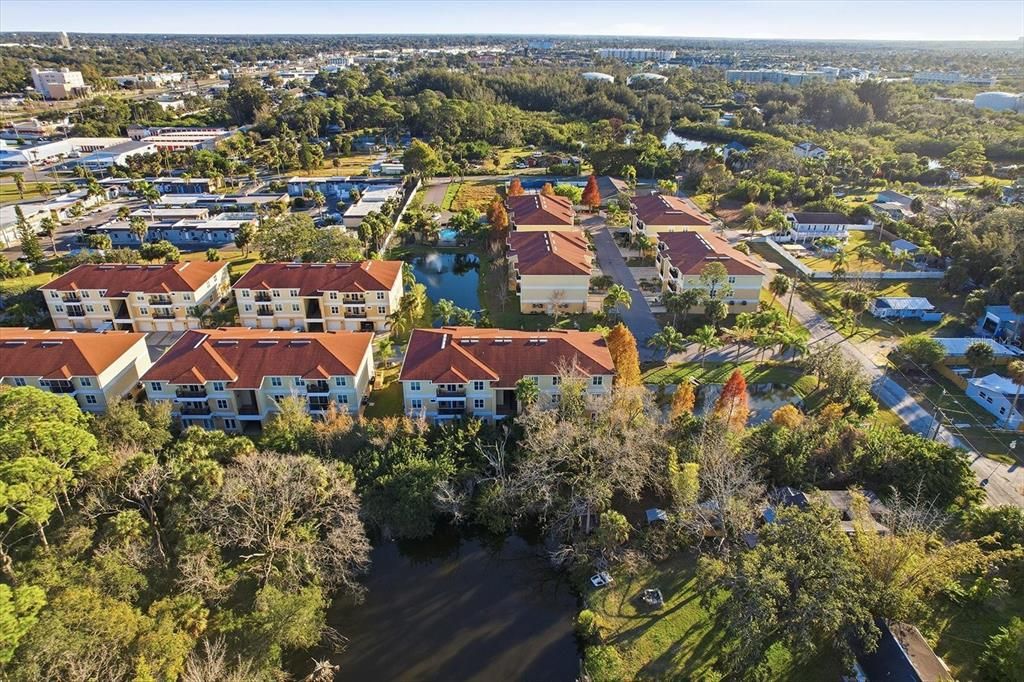 待售: $250,000 (2 贝兹, 2 浴室, 1060 平方英尺)