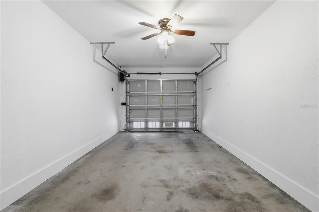 待售: $250,000 (2 贝兹, 2 浴室, 1060 平方英尺)