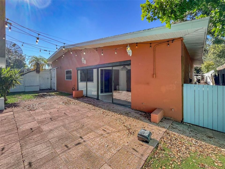 For Rent: $2,595 (2 beds, 2 baths, 1548 Square Feet)