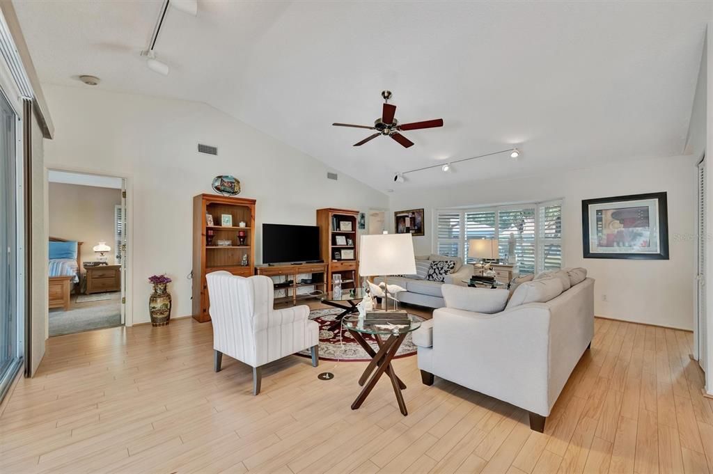 For Sale: $409,000 (3 beds, 2 baths, 1838 Square Feet)