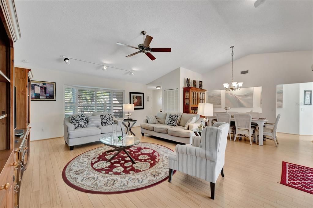 For Sale: $409,000 (3 beds, 2 baths, 1838 Square Feet)