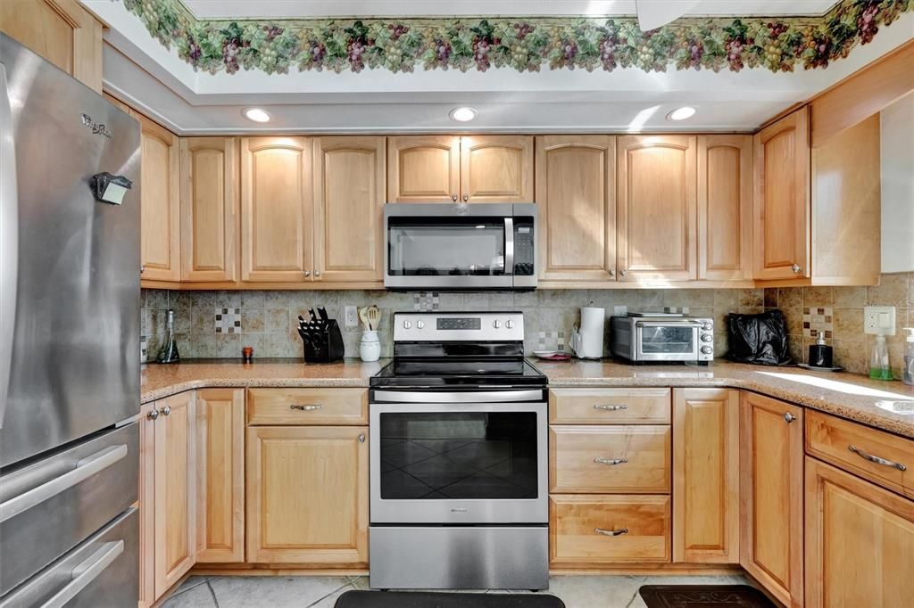 For Sale: $409,000 (3 beds, 2 baths, 1838 Square Feet)