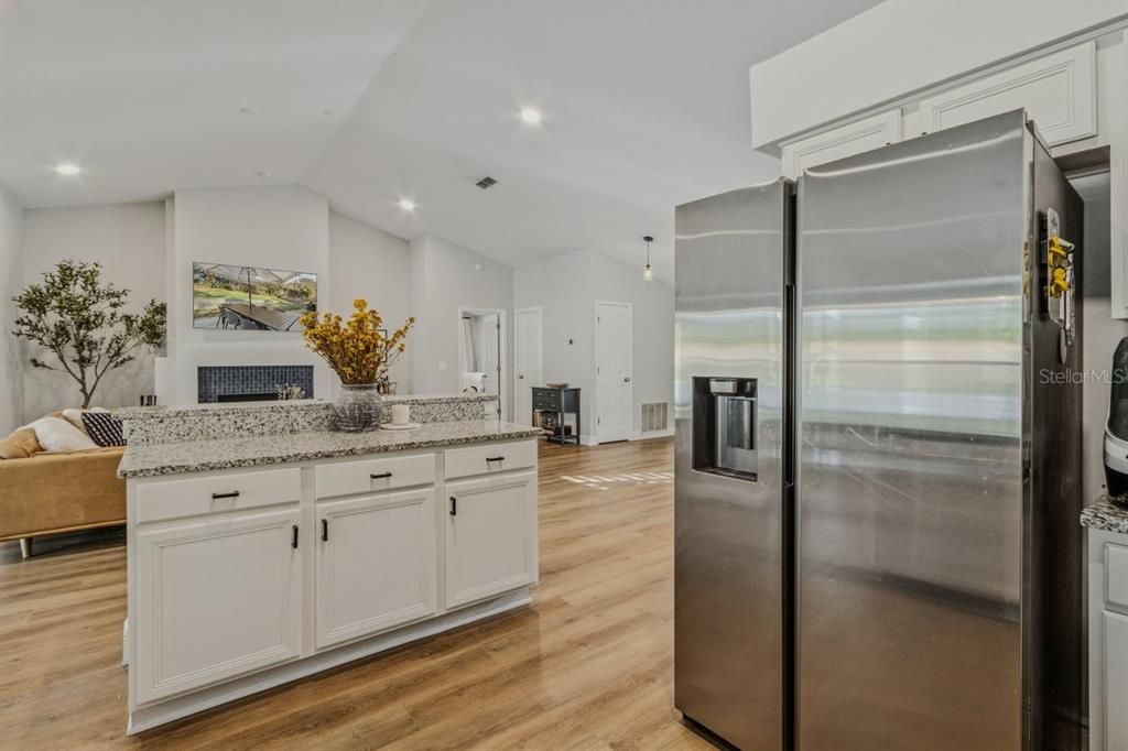 For Sale: $410,000 (3 beds, 2 baths, 2009 Square Feet)