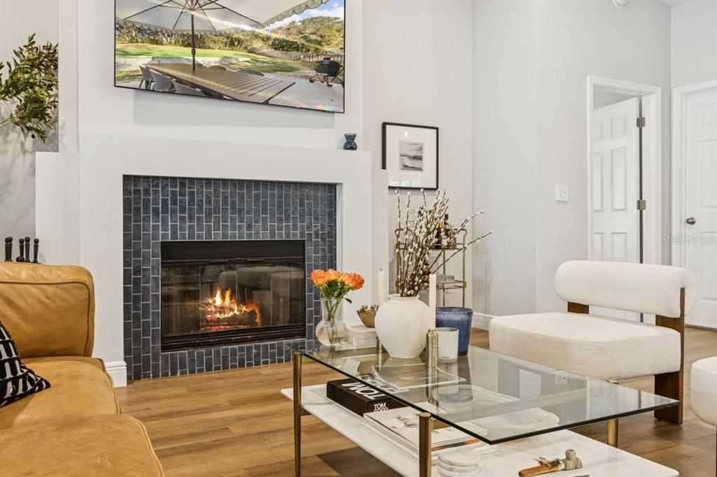 For Sale: $410,000 (3 beds, 2 baths, 2009 Square Feet)