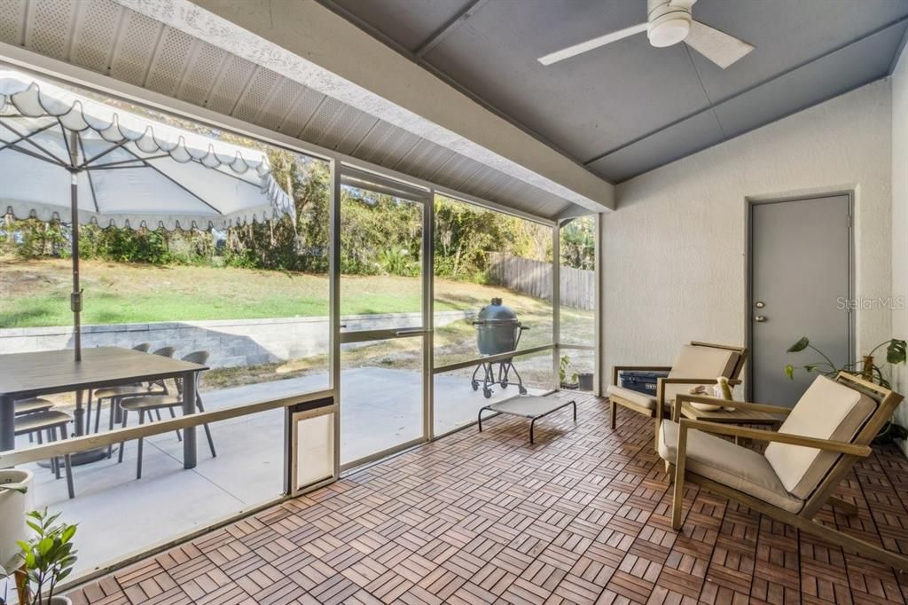 For Sale: $410,000 (3 beds, 2 baths, 2009 Square Feet)