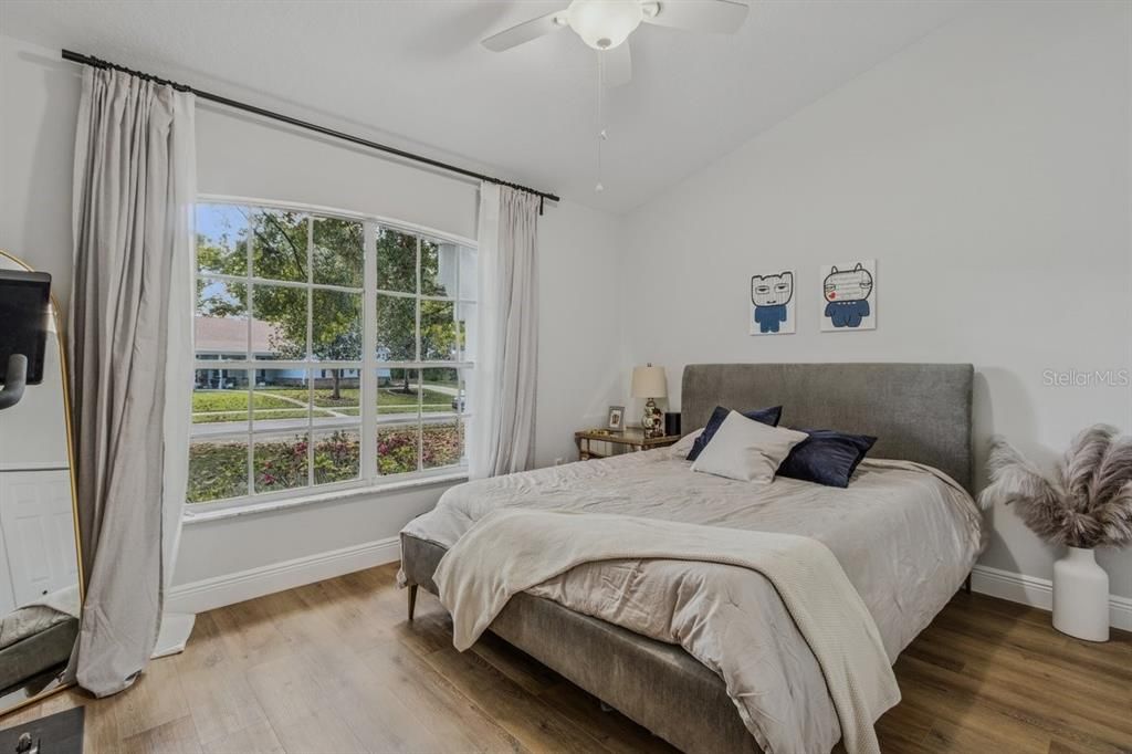 For Sale: $410,000 (3 beds, 2 baths, 2009 Square Feet)