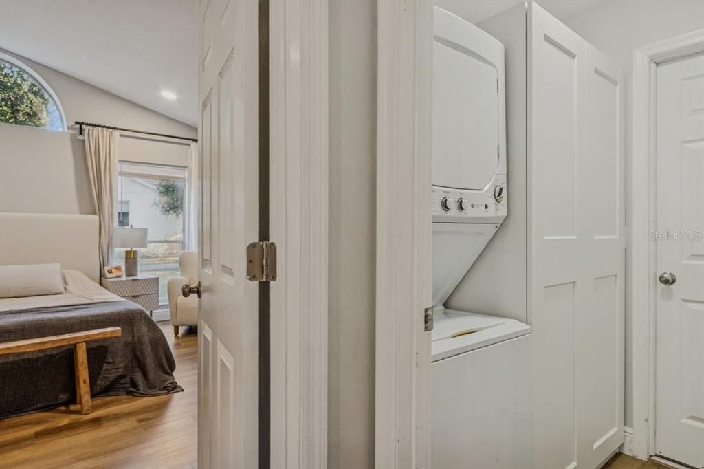 For Sale: $410,000 (3 beds, 2 baths, 2009 Square Feet)