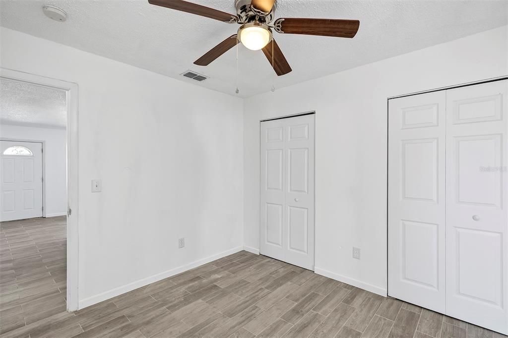 For Rent: $1,595 (2 beds, 1 baths, 806 Square Feet)