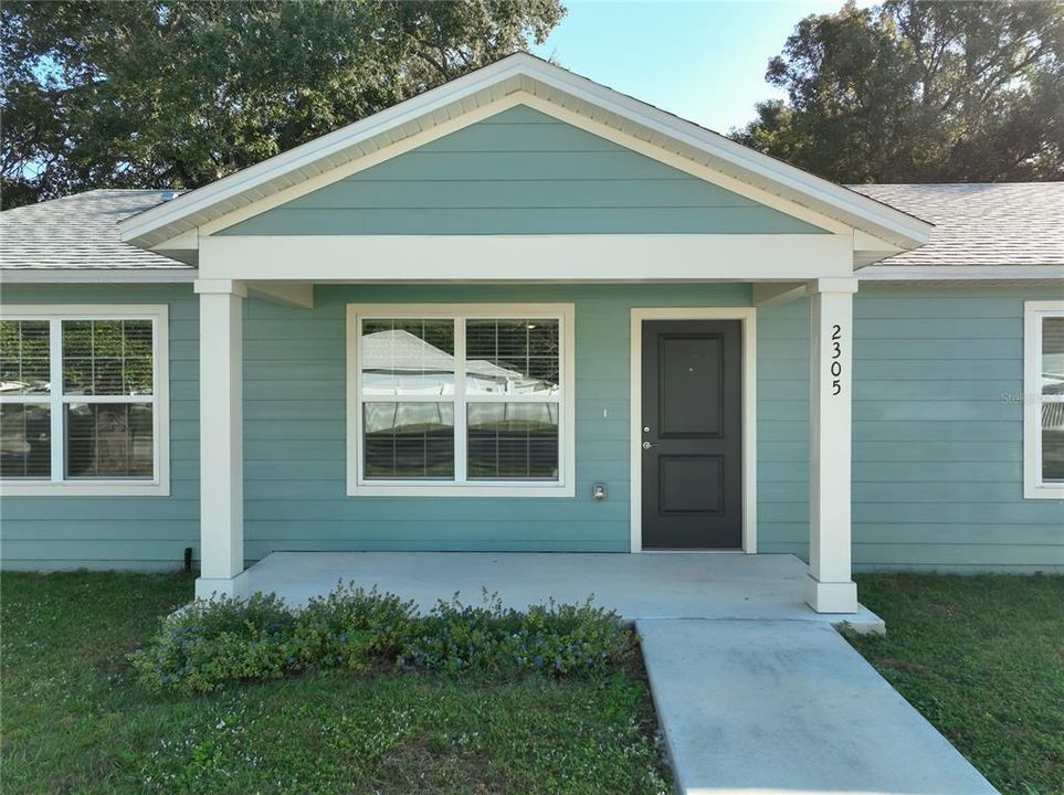 На продажу: $329,900 (3 спален, 2 ванн, 1268 Квадратных фут)