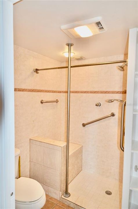 待售: $249,000 (3 贝兹, 2 浴室, 1558 平方英尺)