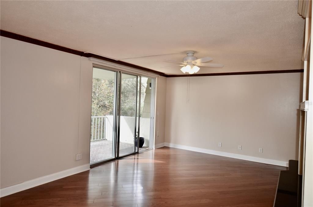 待售: $249,000 (3 贝兹, 2 浴室, 1558 平方英尺)