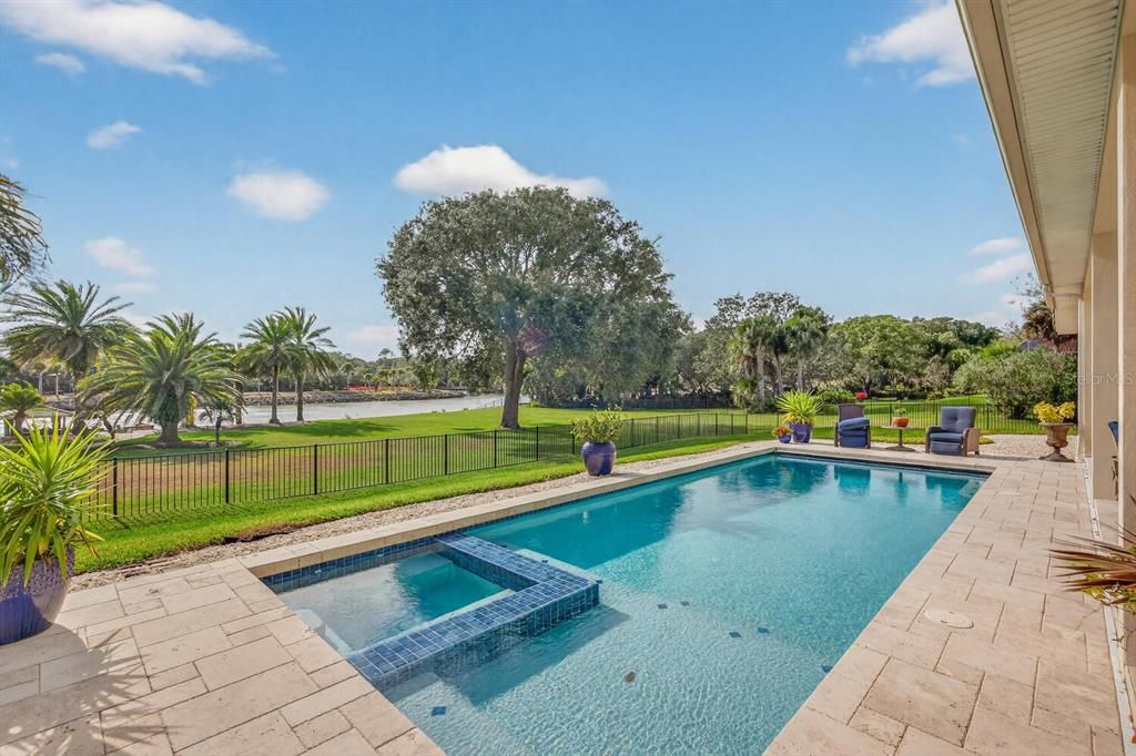 For Sale: $3,200,000 (5 beds, 5 baths, 5049 Square Feet)