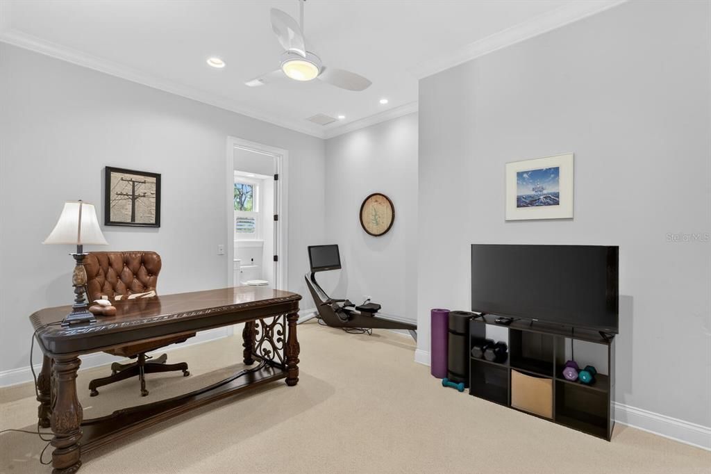 For Sale: $3,200,000 (5 beds, 5 baths, 5049 Square Feet)