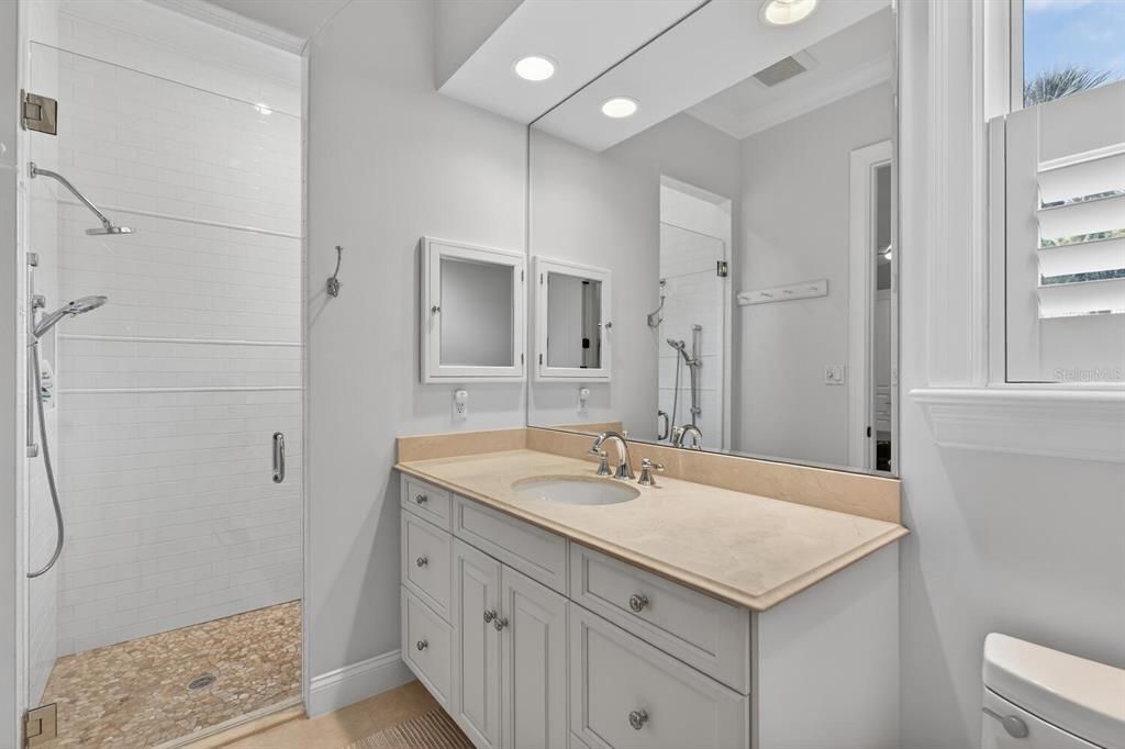 For Sale: $3,200,000 (5 beds, 5 baths, 5049 Square Feet)