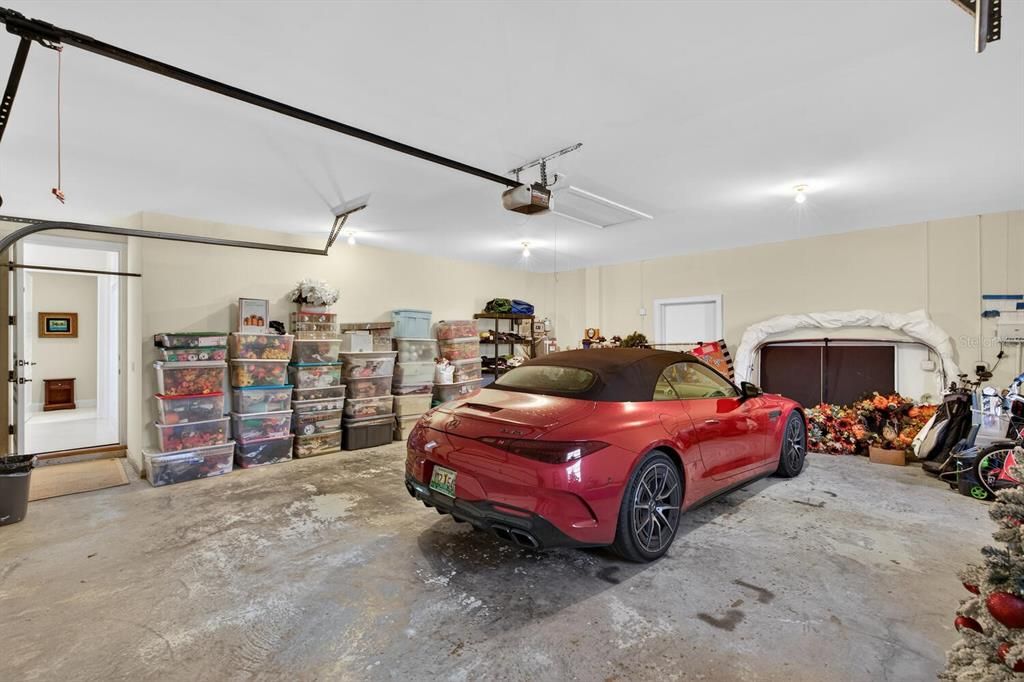 For Sale: $3,200,000 (5 beds, 5 baths, 5049 Square Feet)