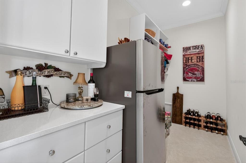 For Sale: $3,200,000 (5 beds, 5 baths, 5049 Square Feet)