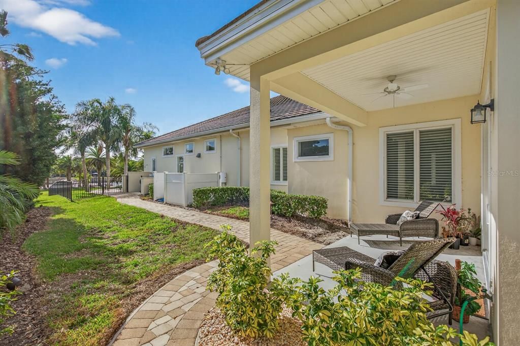 For Sale: $3,200,000 (5 beds, 5 baths, 5049 Square Feet)