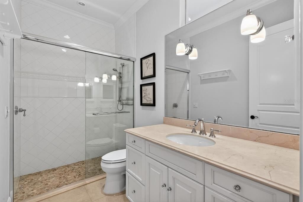 For Sale: $3,200,000 (5 beds, 5 baths, 5049 Square Feet)