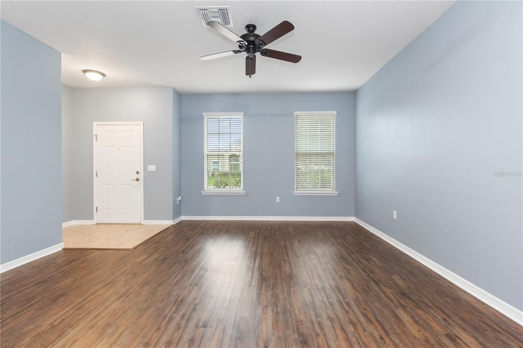 En Venta: $460,000 (4 camas, 3 baños, 2838 Pies cuadrados)