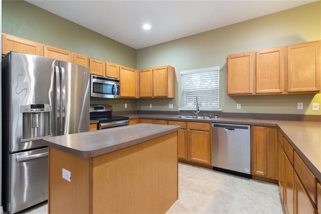 En Venta: $460,000 (4 camas, 3 baños, 2838 Pies cuadrados)