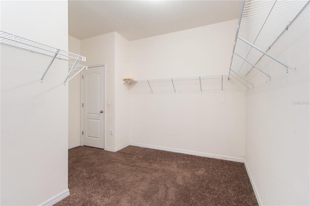 En Venta: $460,000 (4 camas, 3 baños, 2838 Pies cuadrados)