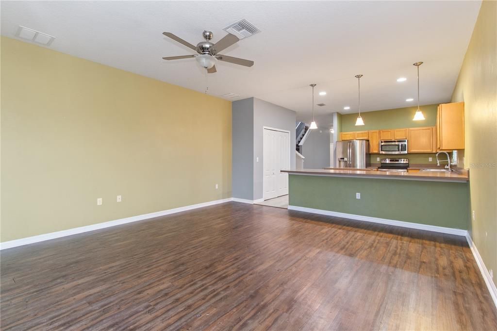 En Venta: $460,000 (4 camas, 3 baños, 2838 Pies cuadrados)