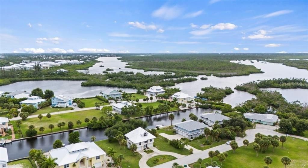 For Sale: $338,000 (3 beds, 2 baths, 1702 Square Feet)