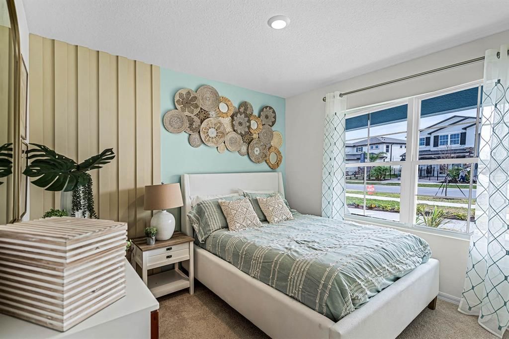 For Sale: $351,990 (4 beds, 2 baths, 1828 Square Feet)