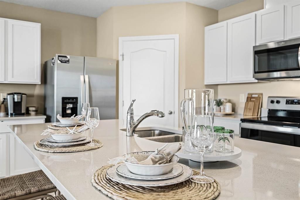 For Sale: $351,990 (4 beds, 2 baths, 1828 Square Feet)