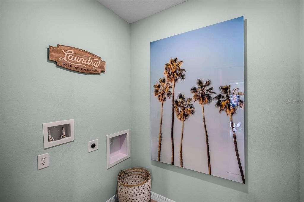 For Sale: $351,990 (4 beds, 2 baths, 1828 Square Feet)