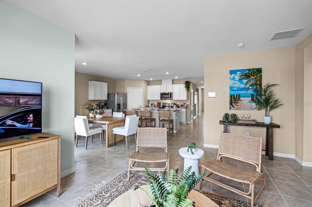 For Sale: $351,990 (4 beds, 2 baths, 1828 Square Feet)