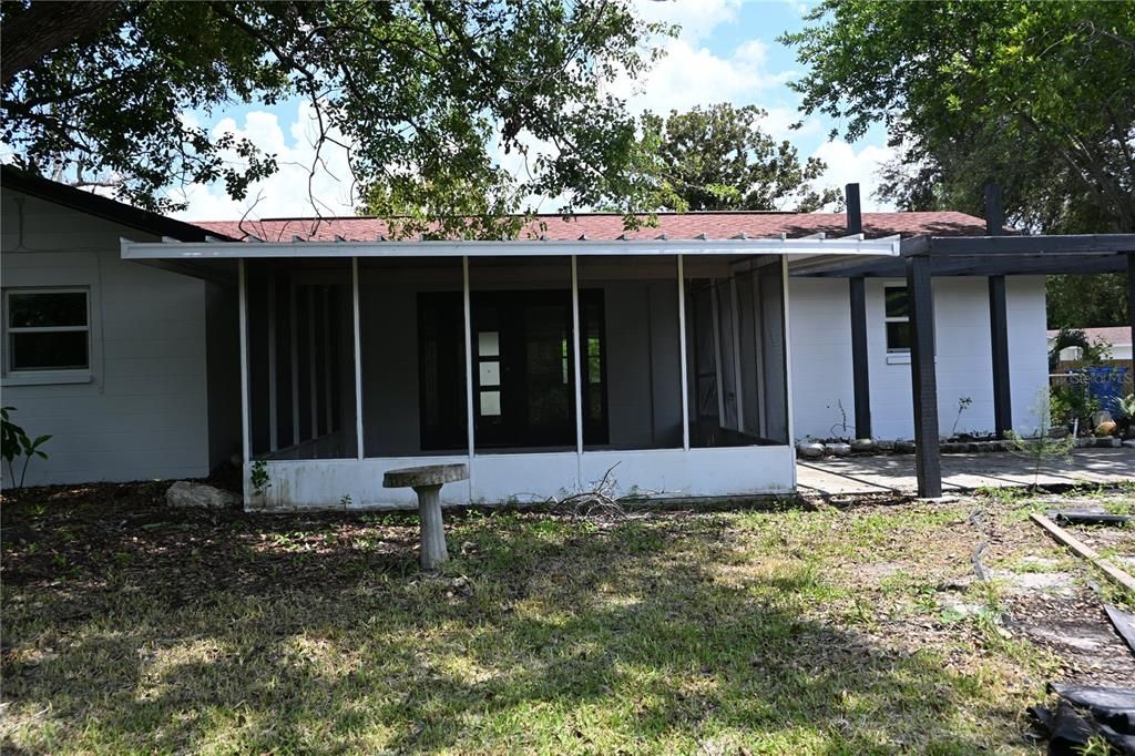 For Rent: $3,500 (3 beds, 2 baths, 1122 Square Feet)