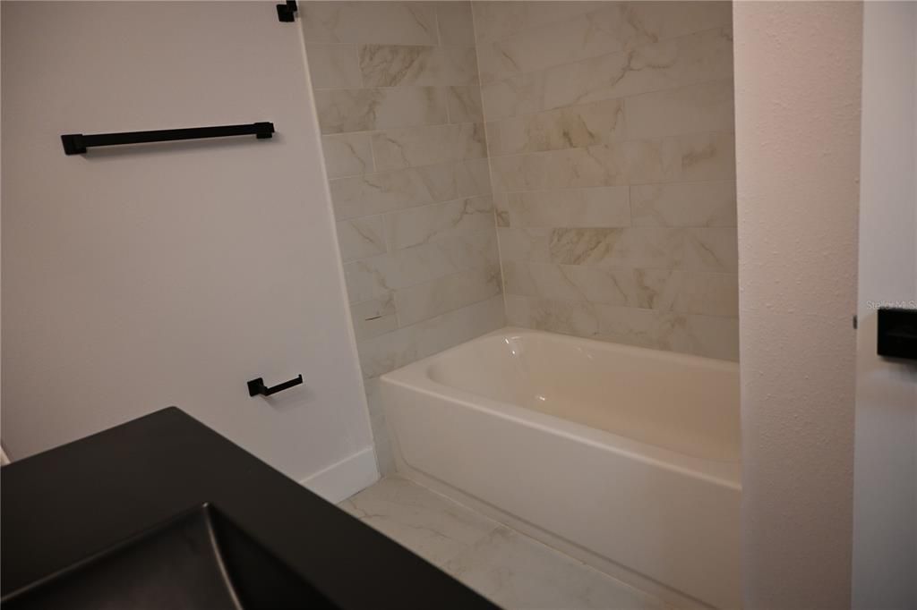 For Rent: $3,500 (3 beds, 2 baths, 1122 Square Feet)