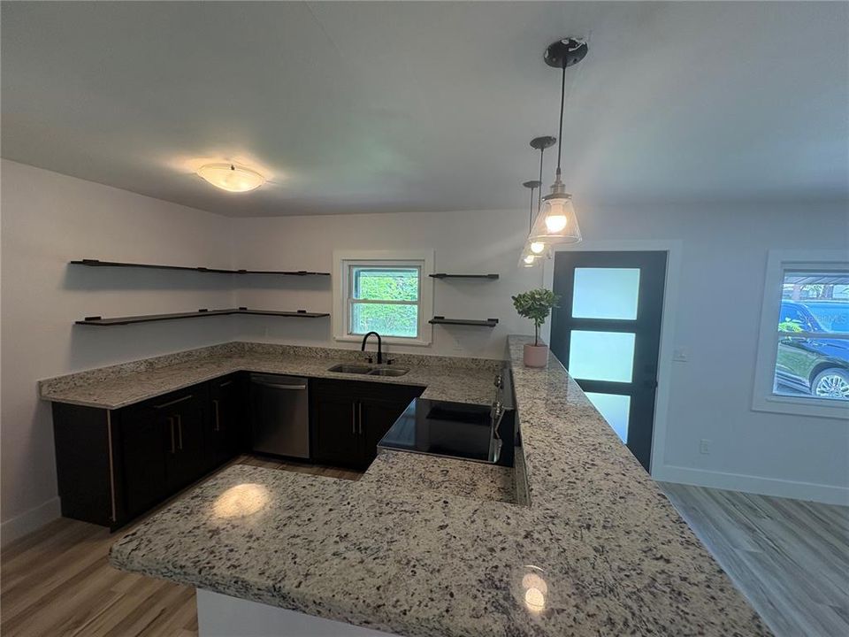 For Rent: $3,500 (3 beds, 2 baths, 1122 Square Feet)