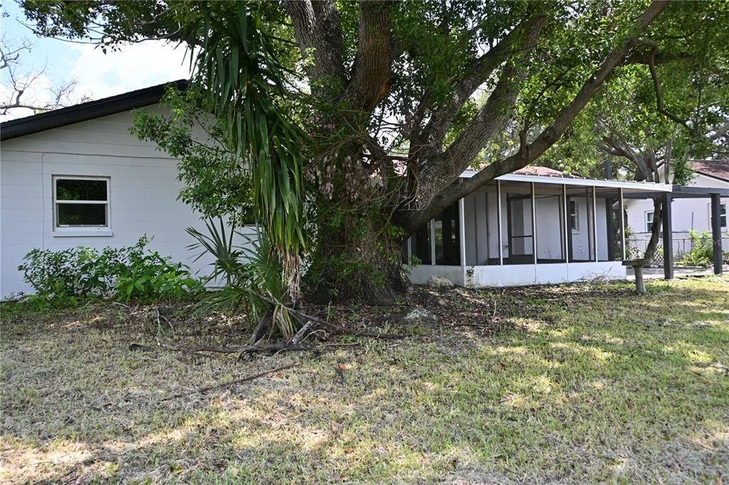 For Rent: $3,500 (3 beds, 2 baths, 1122 Square Feet)