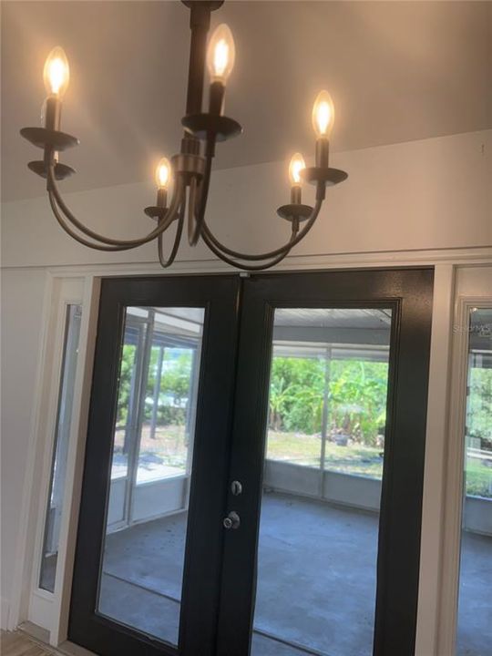 For Rent: $3,500 (3 beds, 2 baths, 1122 Square Feet)