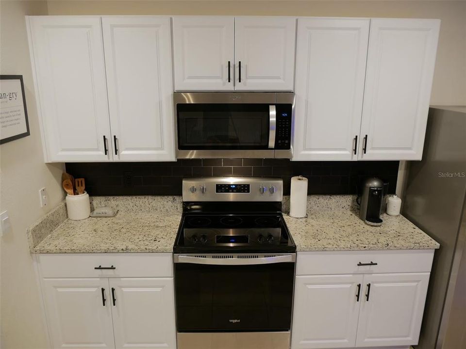 For Sale: $359,000 (3 beds, 2 baths, 1685 Square Feet)