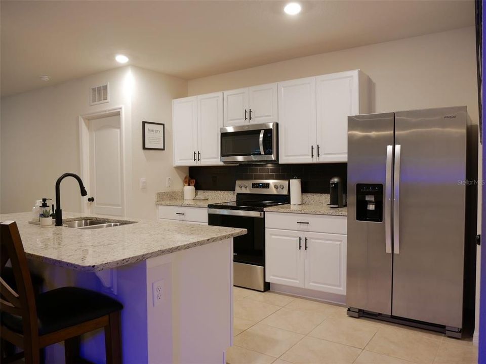 For Sale: $359,000 (3 beds, 2 baths, 1685 Square Feet)