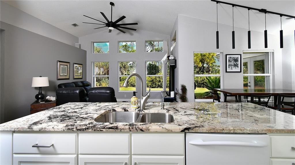 For Sale: $719,000 (3 beds, 2 baths, 2432 Square Feet)