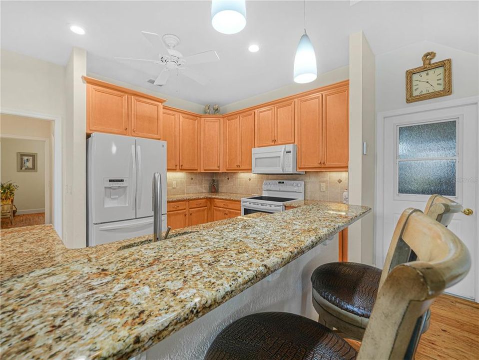 En Venta: $535,000 (3 camas, 3 baños, 2371 Pies cuadrados)