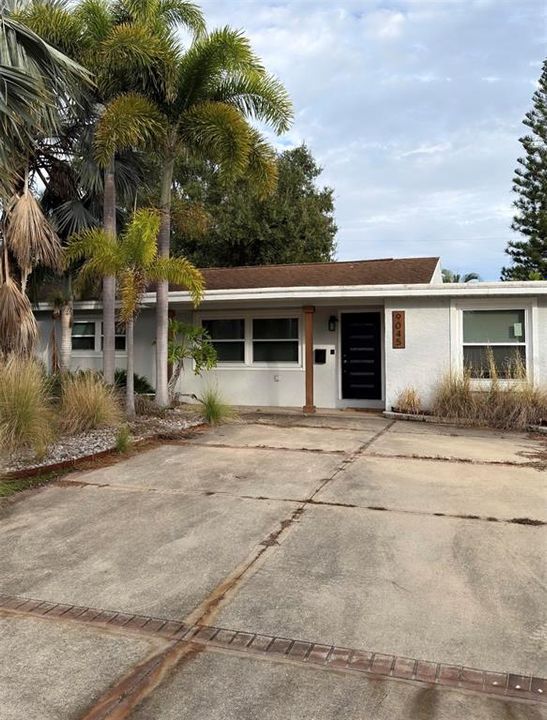 待售: $350,000 (3 贝兹, 2 浴室, 1350 平方英尺)