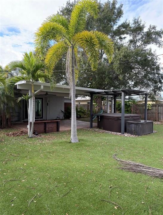 待售: $350,000 (3 贝兹, 2 浴室, 1350 平方英尺)