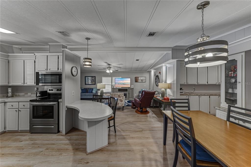 En Venta: $169,900 (2 camas, 2 baños, 1144 Pies cuadrados)