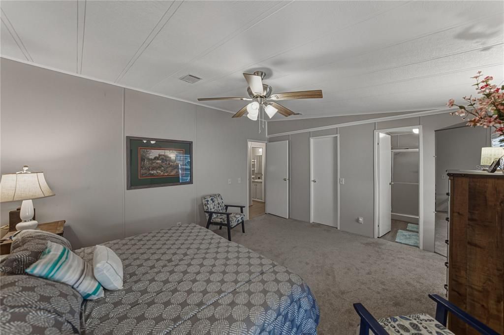 En Venta: $169,900 (2 camas, 2 baños, 1144 Pies cuadrados)