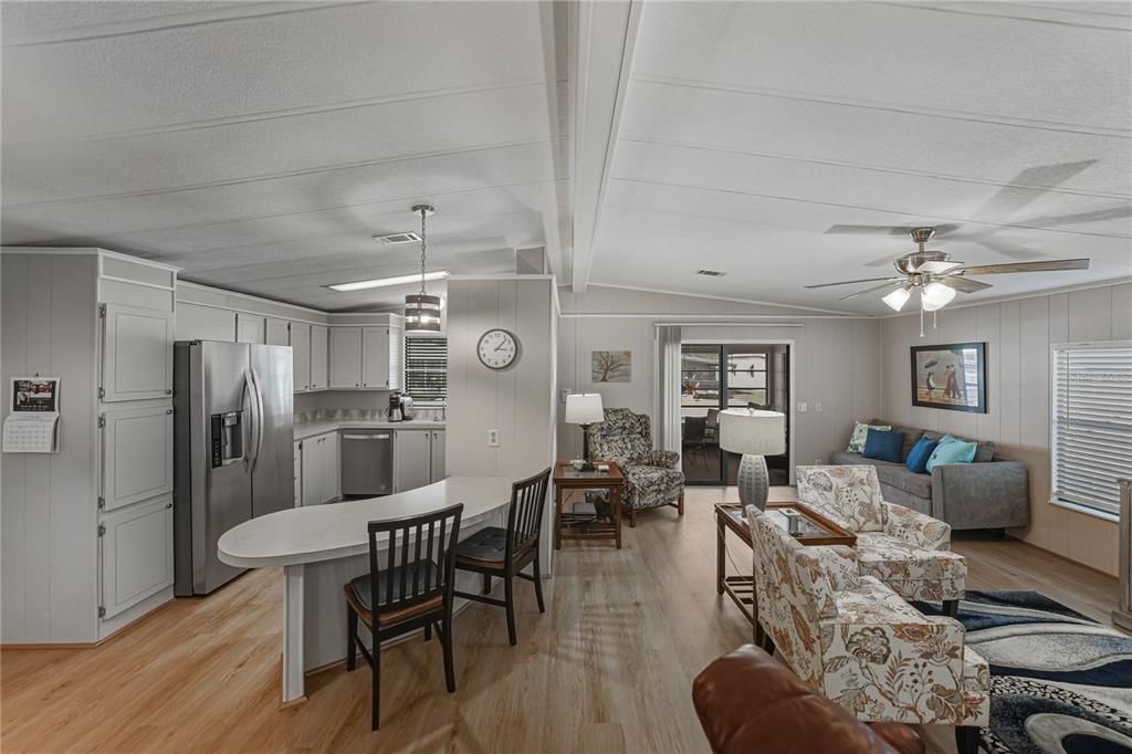 En Venta: $169,900 (2 camas, 2 baños, 1144 Pies cuadrados)