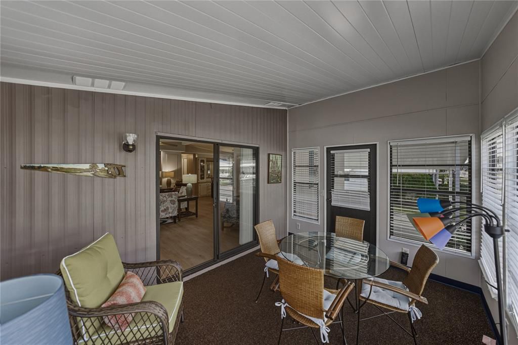 En Venta: $169,900 (2 camas, 2 baños, 1144 Pies cuadrados)