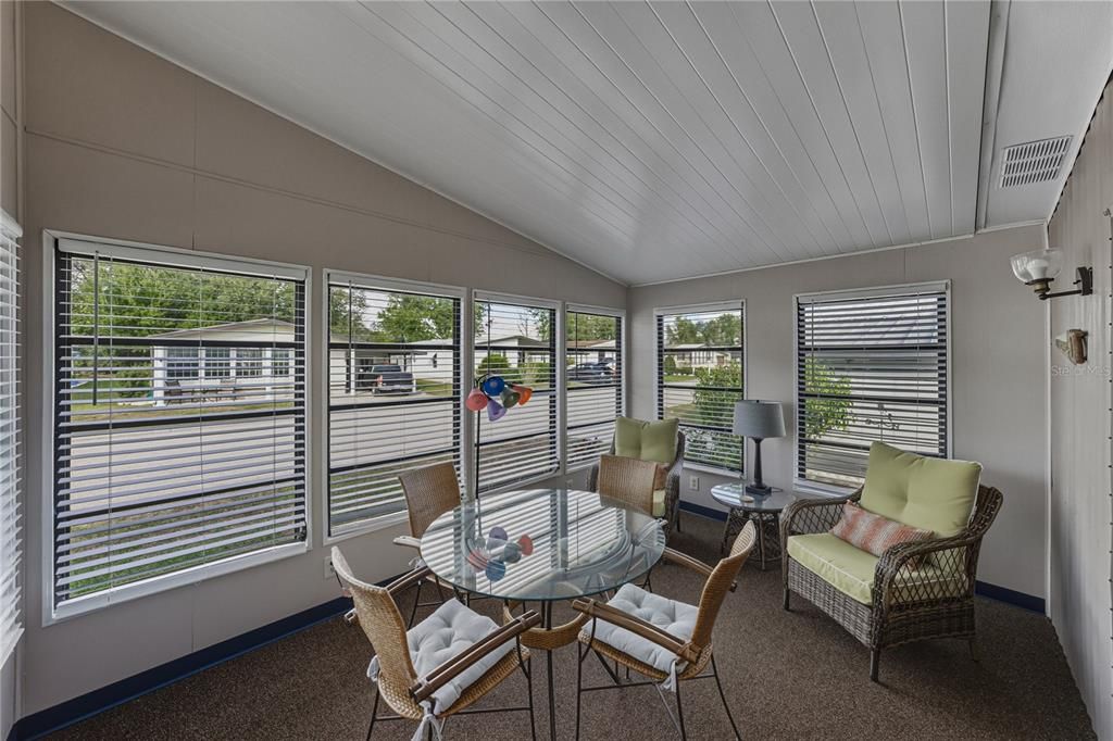 En Venta: $169,900 (2 camas, 2 baños, 1144 Pies cuadrados)